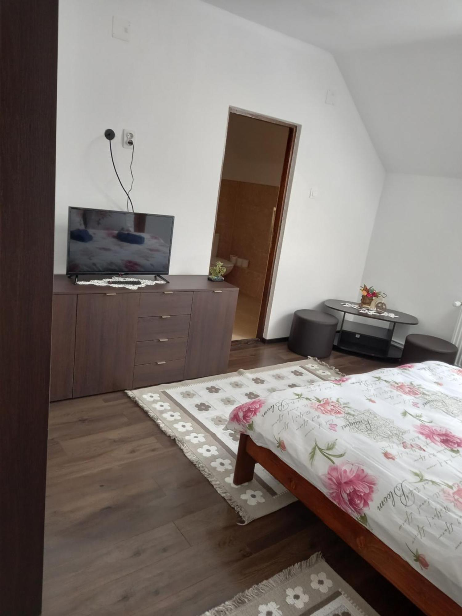 Casa Geanina Bed & Breakfast Colibiţa Dış mekan fotoğraf